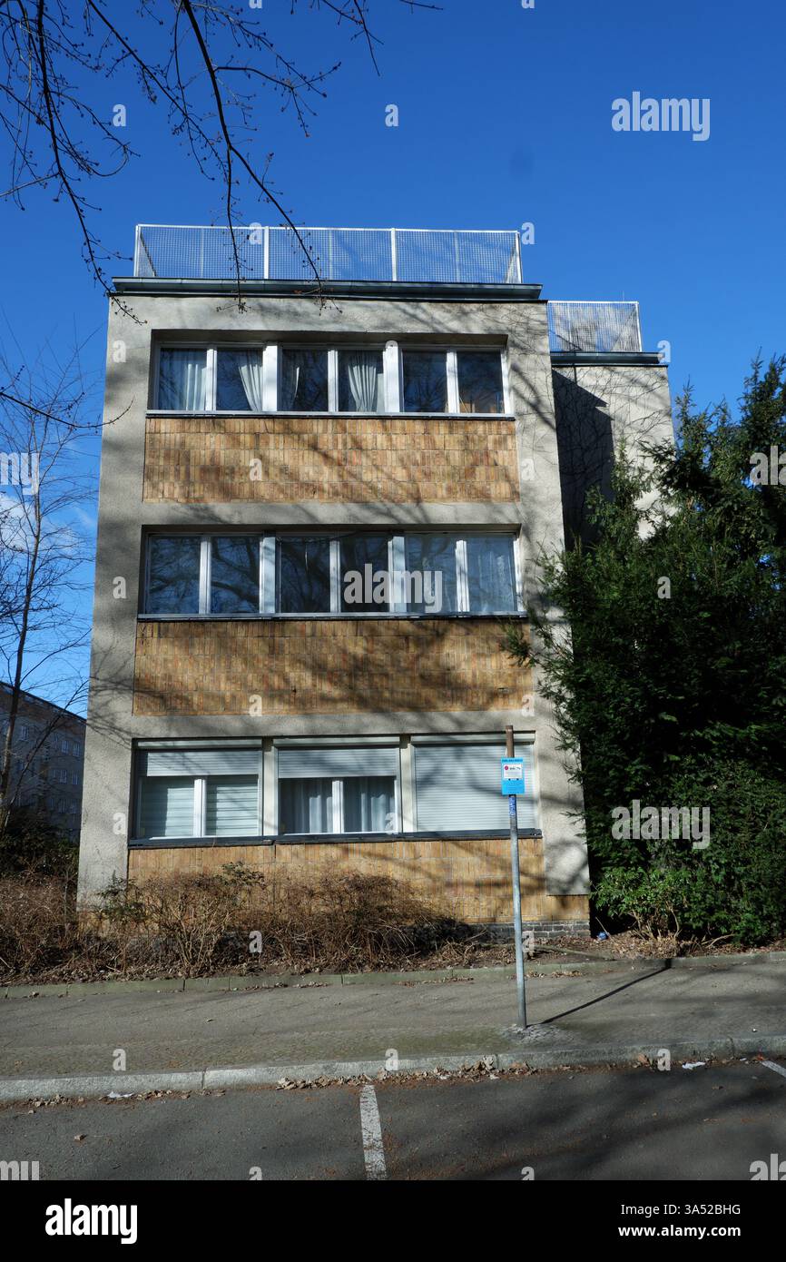 Seimensstadt in Berlin Charlottenburg 2025 umfasst ikonische Sozialwohnungen 1929–34, die von Architekten unter anderem Walter Gropius entworfen wurden. Stockfoto