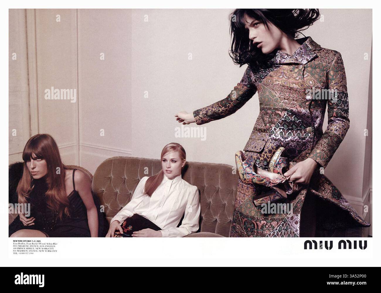 2005 Miu Miu Werbespot mit Lou Doillon, Evan Rachel Wood und Selma Blair Stockfoto 2005 Miu Miu Werbespot mit Lou Doillon, Evan Rachel Wood und Selma Blair Stockfoto