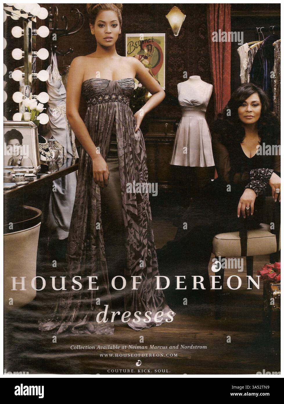 2008 Werbung für House of Deréon Kleider, eine Modelinie, die von Beyoncé Knowles und ihrer Mutter Tina Knowles gegründet wurde Stockfoto 2008 Werbung für House of Deréon Kleider, eine Modelinie, die von Beyoncé Knowles und ihrer Mutter Tina Knowles gegründet wurde Stockfoto