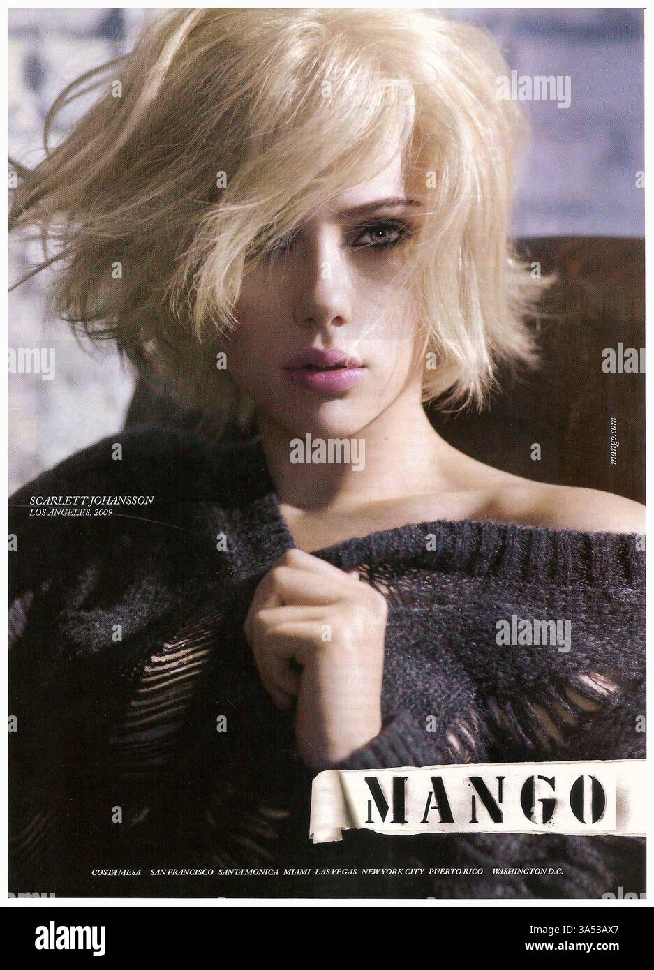 2009 Scarlett Johansson in einer Werbung für die Modemarke Mango Stockfoto 2009 Scarlett Johansson in einer Werbung für die Modemarke Mango Stockfoto
