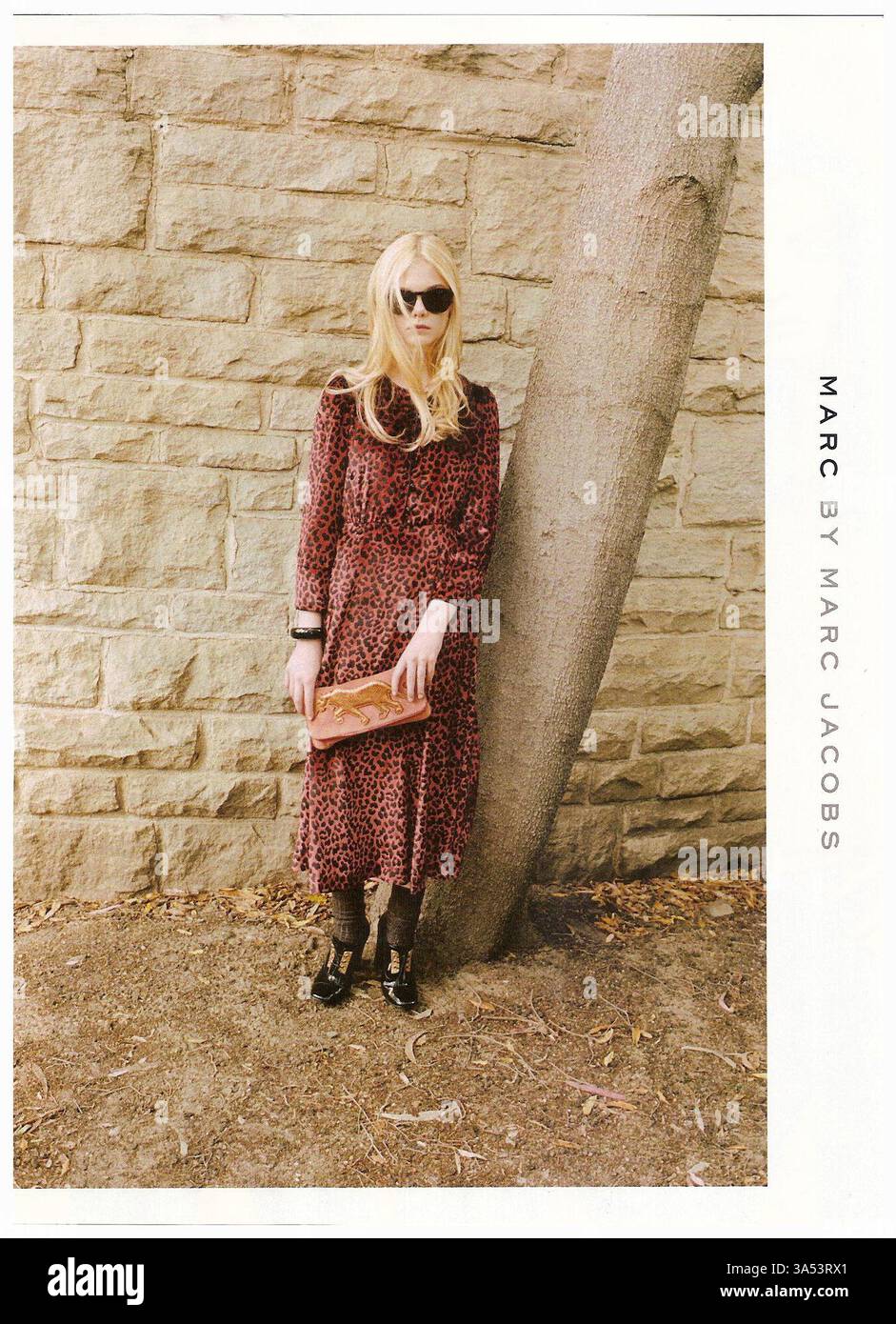 2011 Marc by Marc Jacobs Herbst 2011 Werbespot mit Elle Fanning Stockfoto 2011 Marc by Marc Jacobs Herbst 2011 Werbespot mit Elle Fanning Stockfoto