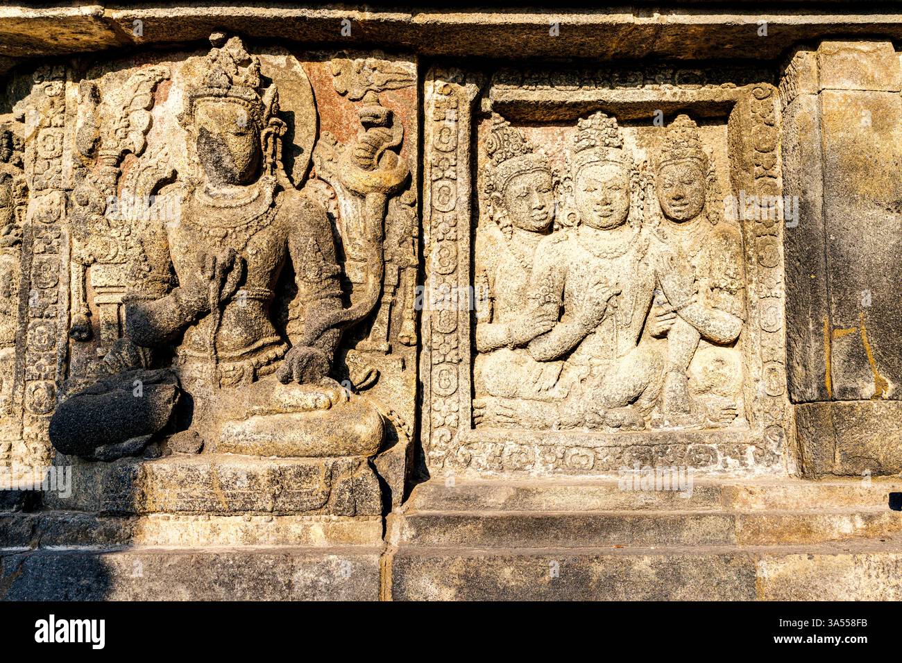 Buddha-Statuen, Hindutempel von Prambanan, Java Stockfoto