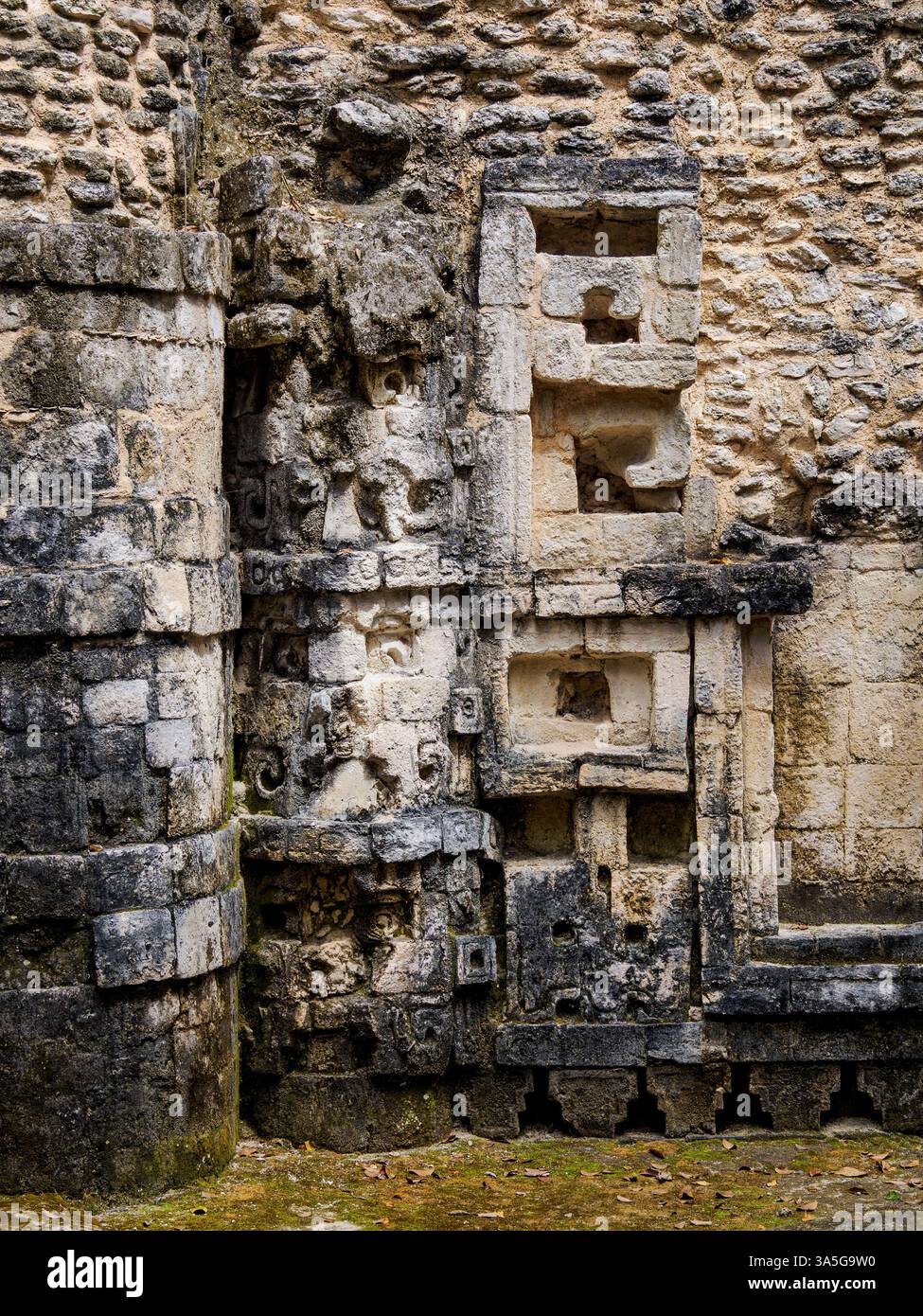 Architekturdetails, archäologische Stätte Hormiguero, Bundesstaat Campeche, Mexiko Stockfoto Architekturdetails, archäologische Stätte Hormiguero, Bundesstaat Campeche, Mexiko Stockfoto