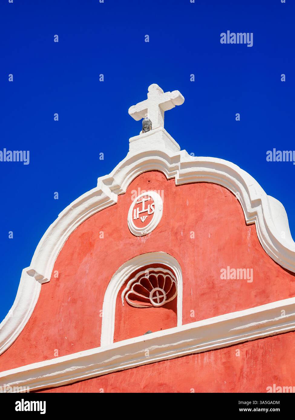 Rote Kapelle neben der Kathedrale unserer Lieben Frau von der Unbefleckten Empfängnis, detaillierte Ansicht, Unabhängigkeitsplatz, Campeche City, Campeche State, Mexiko Stockfoto Rote Kapelle neben der Kathedrale unserer Lieben Frau von der Unbefleckten Empfängnis, detaillierte Ansicht, Unabhängigkeitsplatz, Campeche City, Campeche State, Mexiko Stockfoto