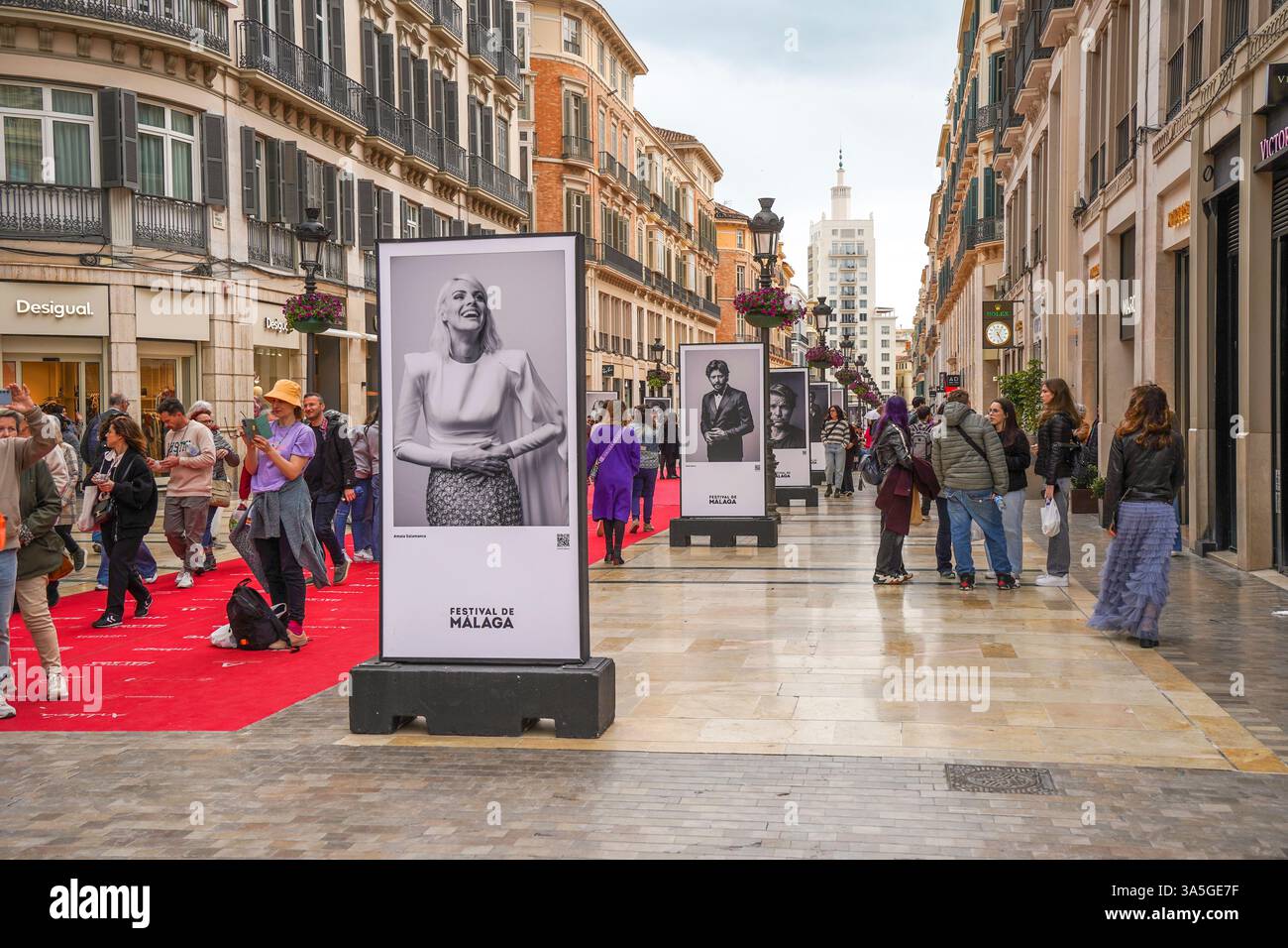 Roter Teppich in der Calle Larios, Werbeveranstaltung vor Beginn des Filmfestivals in Malaga. Malaga, Costa del Sol, Spanien. Stockfoto