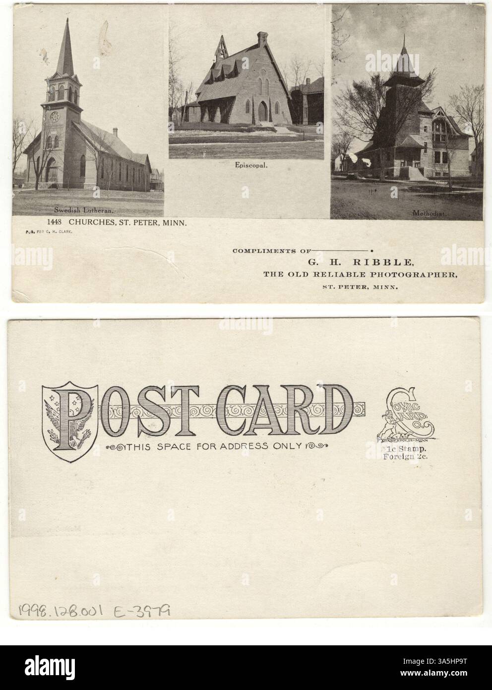 Diese Postkarte zeigt drei Kirchen in St. Peter: Die schwedische lutherische (erste lutherische), die Bischofskirche (Kirche der Heiligen Kommunion) und die methodistische Kirche, die ihre verschiedenen Orte in der Stadt hervorhebt. Stockfoto