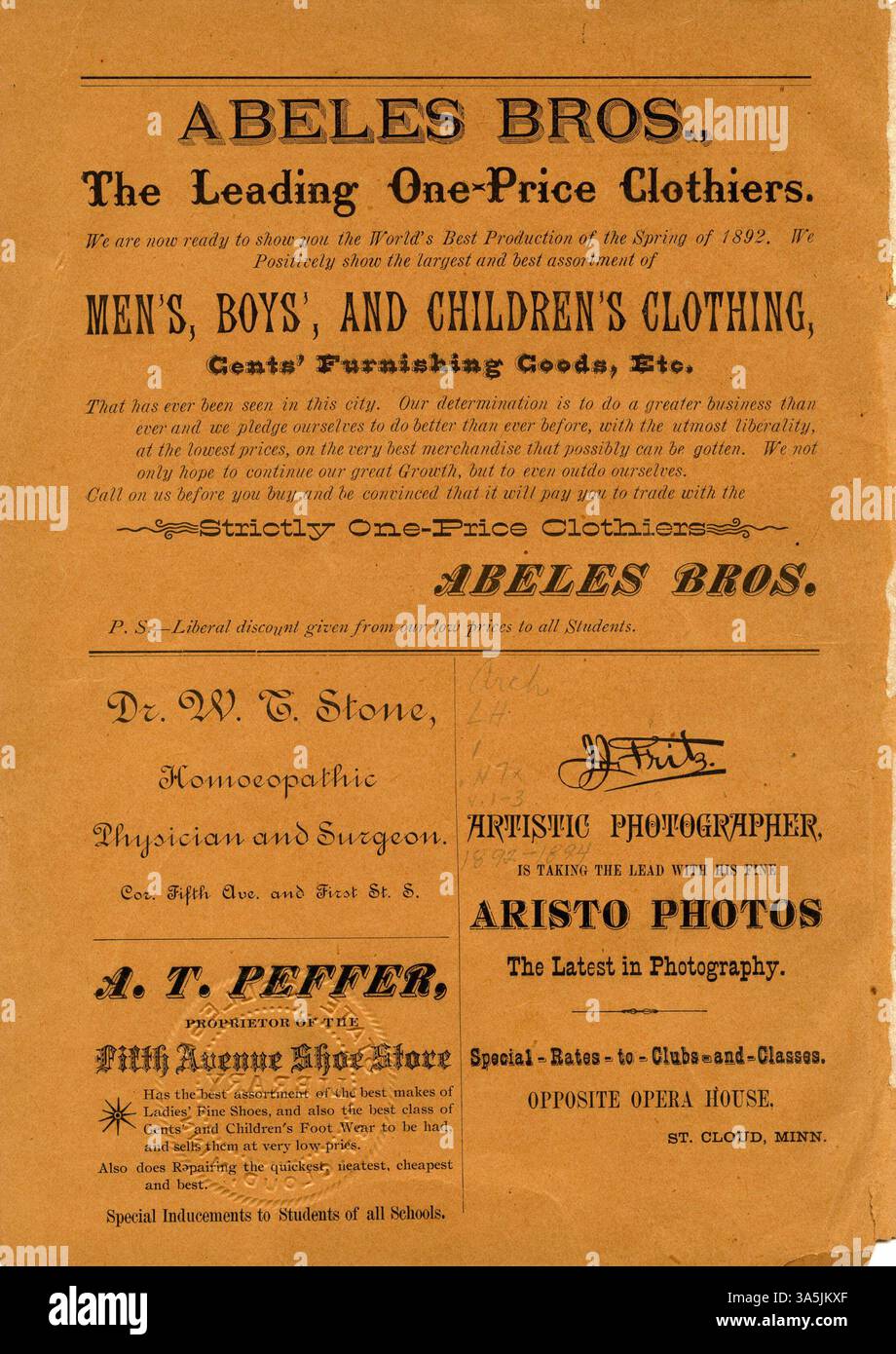Die 1893 erschienene Ausgabe der St. Cloud Normalia enthält eine Reihe von Artikeln über öffentliche Bildung, darunter Analysen von Miltons Comus und Emersons Essay on Behavior, sowie literarische Stücke wie A Tale of Woe. Stockfoto