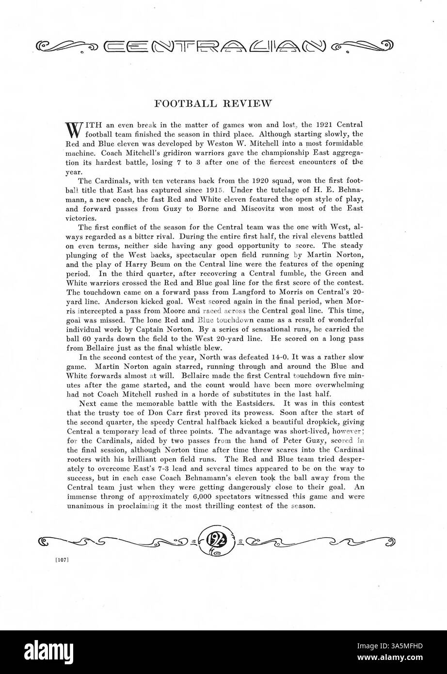 Das Centralian Jahrbuch 1922 behandelt die breite Palette von Schüleraktivitäten, Leichtathletik und akademischen Leistungen an der Central High School, mit einem Schwerpunkt auf der Beteiligung afroamerikanischer Schüler im Schuljahr 1921-1922. Stockfoto