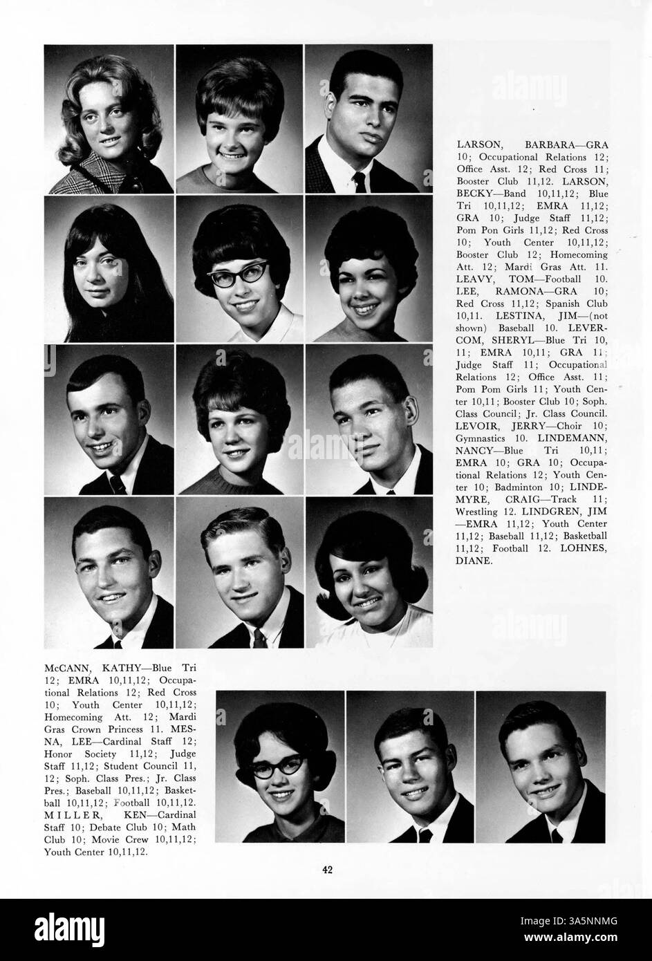 Dieses Jahrbuch der Marshall High School dokumentiert das akademische Jahr 1963-1964 und erfasst das Leben von Studenten, Dozenten und Gemeinden mit einem Schwerpunkt auf der afroamerikanischen Geschichte. Stockfoto