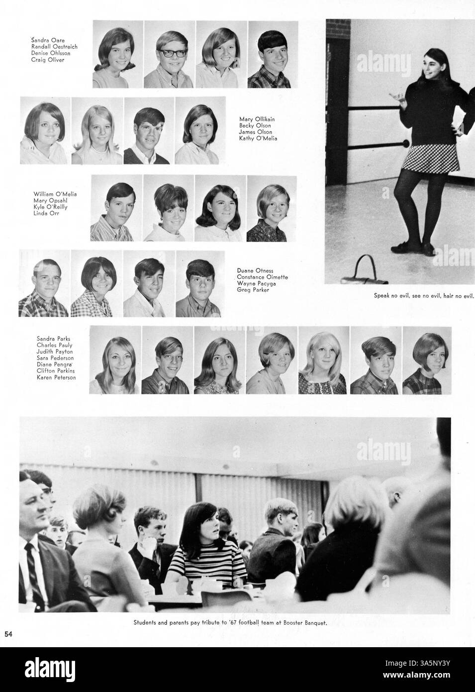 Dieses Wayzata High School Jahrbuch 1968 („Wayako“) erfasst die Schüler, Lehrer, Leichtathletik und Schulvereine des Schuljahres 1967-1968. Seiten 139 und 140 fehlen. Stockfoto