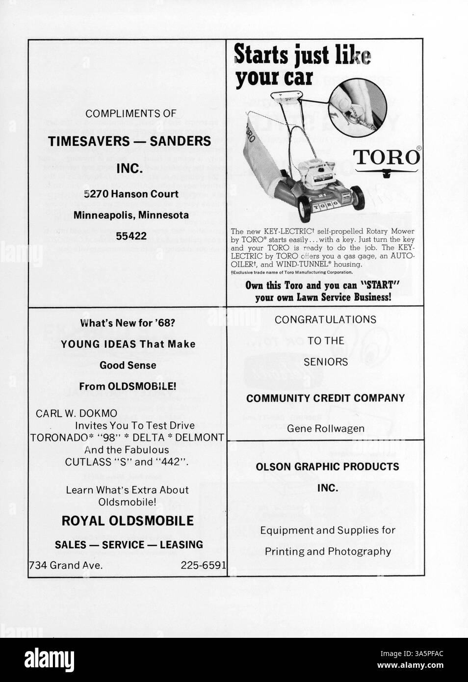 Das Mustang Yearbook 1968 der Breck School zeigt wichtige Momente aus dem akademischen Jahr 1967-1968, darunter Sport, Studentenclubs und Schulveranstaltungen. Stockfoto