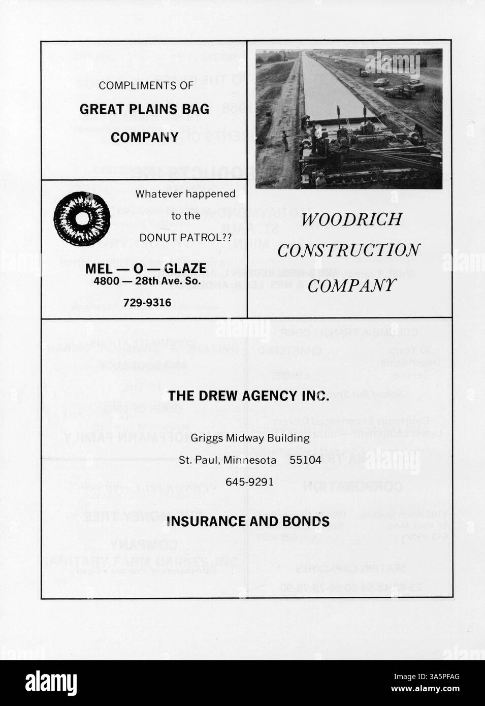 Dieses Mustang Jahrbuch von der Breck School 1968 erfasst das akademische, athletische und außerschulische Leben der Schüler, zusammen mit den Beiträgen der Fakultät während des Jahres 1967-1968. Stockfoto