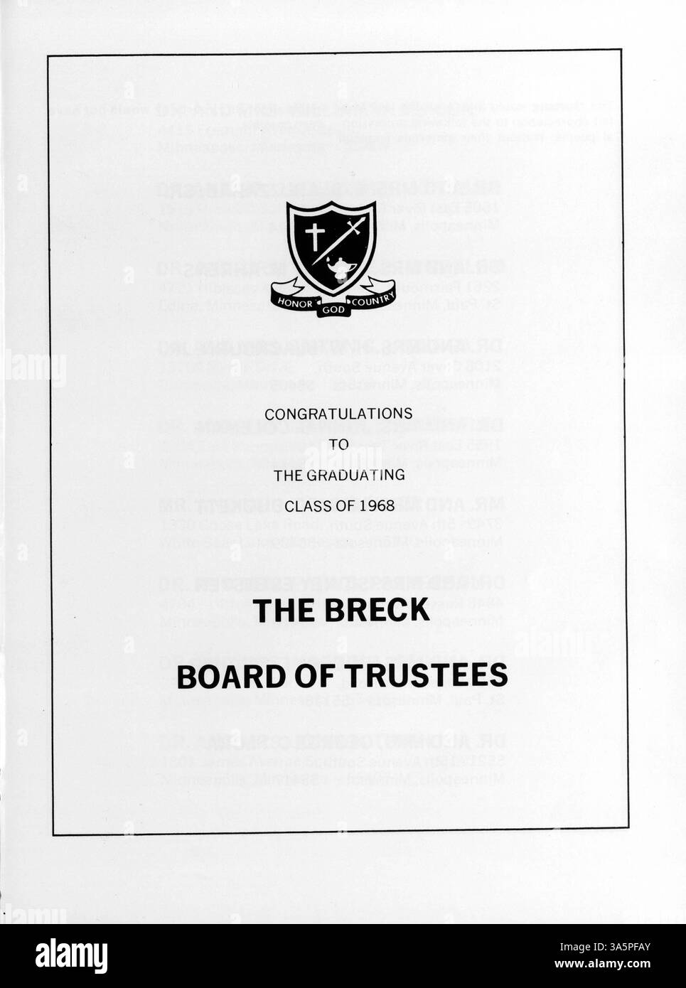 Das Mustang Yearbook 1968 fängt Schlüsselmomente aus dem akademischen, sportlichen und außerschulischen Leben der Breck School im Schuljahr 1967-1968 ein. Stockfoto