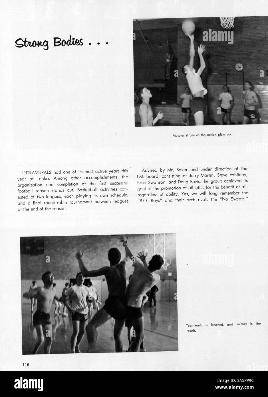 Das Voyageur Jahrbuch 1962 präsentiert einen umfassenden Überblick über das akademische Jahr 1961-1962 der Minnetonka High, das Studenten, Vereine, Leichtathletik und Fakultätsaktivitäten umfasst. Stockfoto