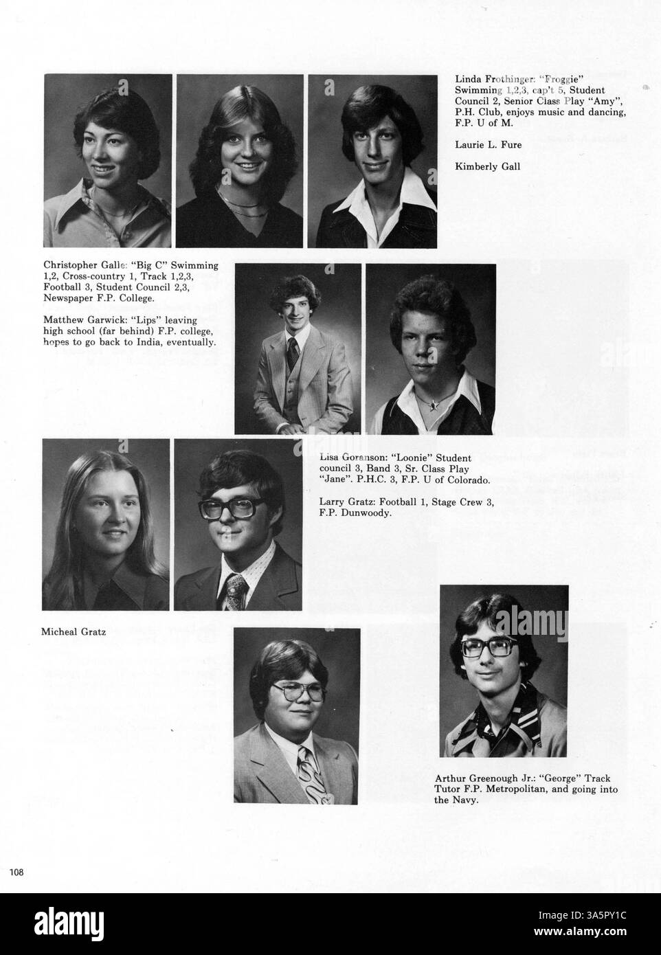 Dieses „Hesperian“ Jahrbuch 1978 der West High School spiegelt das Schuljahr 1977-1978 wider und beleuchtet sportliche Leistungen, Schüleraktivitäten, Lehrkräfte und Clubs in Minneapolis. Stockfoto