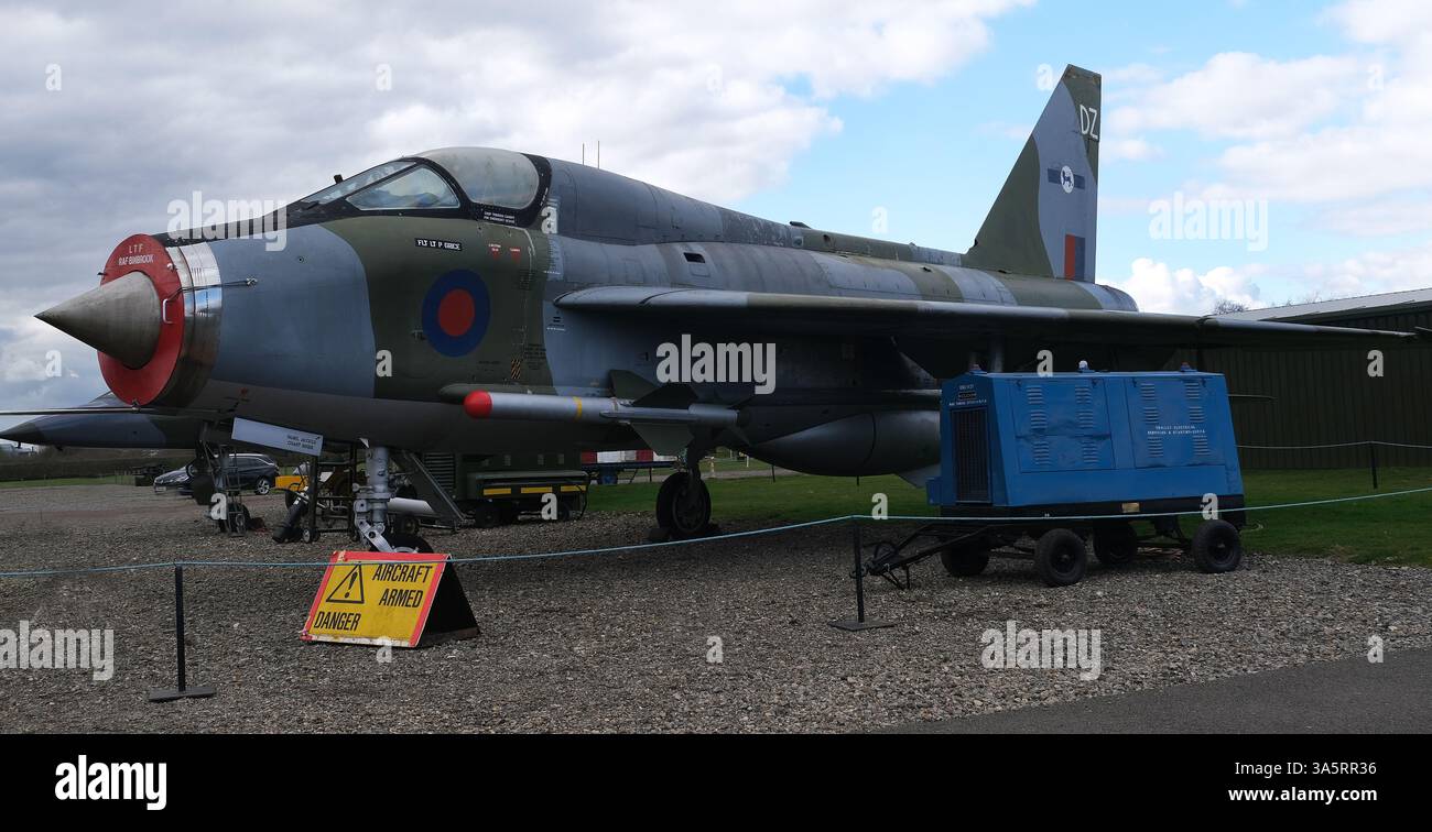 Die English Electric Lightning ist ein britisches Kampfflugzeug, das in den 1960er, 1970er und bis in die späten 1980er Jahre als Abfangjäger diente Stockfoto