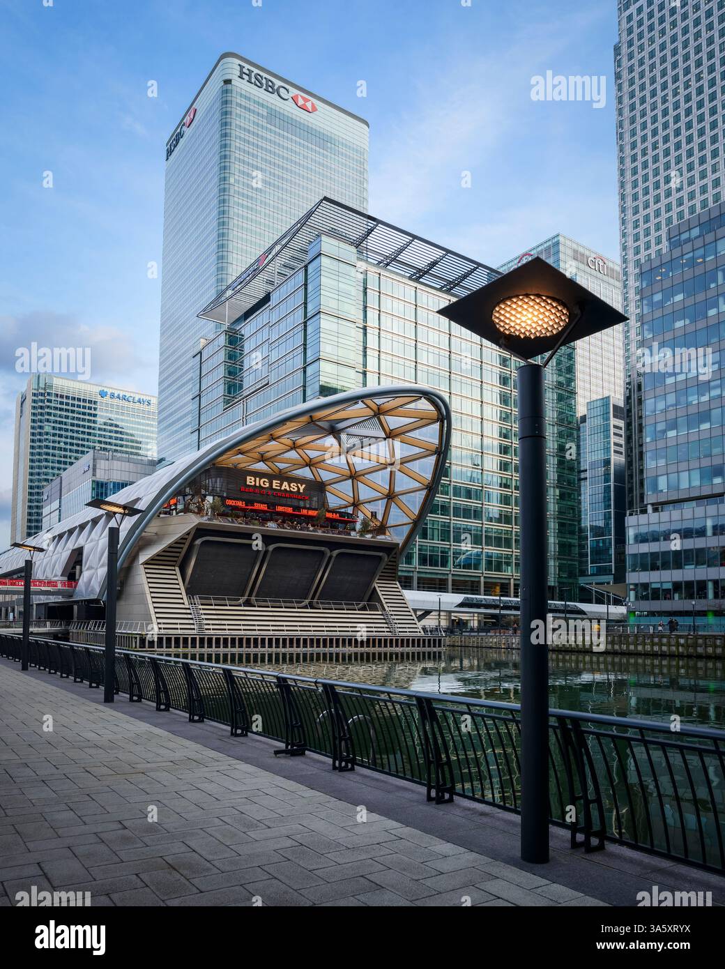 Elizabeth Line Station in Canary Wharf, London, Großbritannien Stockfoto
