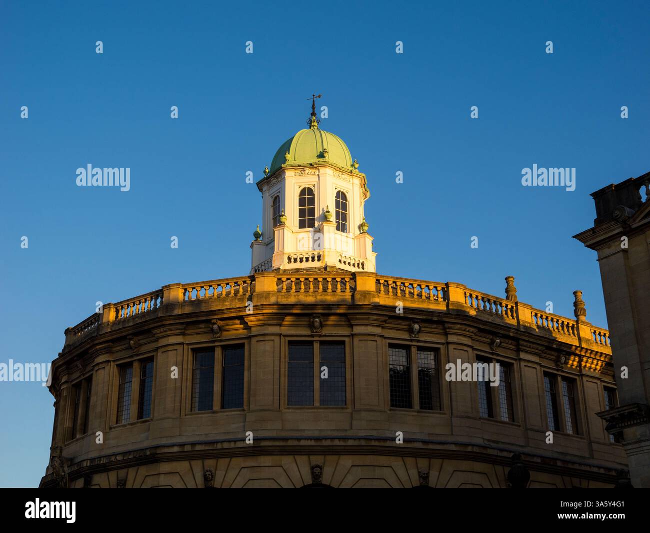 Sonnenuntergang, Sheldonian Theatre, University of Oxford. Oxford, Oxfordshire, England, Großbritannien, GB. Stockfoto