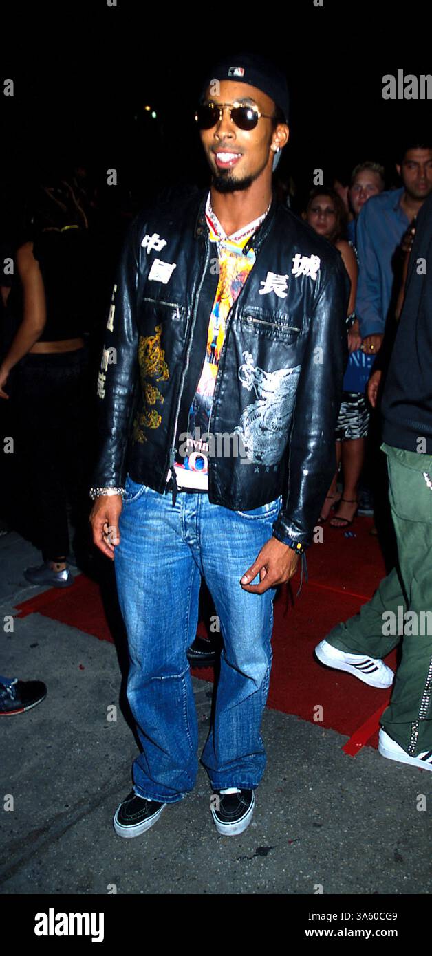 Januar 2011 - K22865HMc. SD09/06/2001..''J-LO 'S PALYHOUSE''' IHRE PRIVATE MTV 2001 AFTER-PARTY IM MAN RAY, NYC... DALLAS AUSTIN. HENRY McGee (Bild: © Globe Photos/ZUMAPRESS.com) Stockfoto