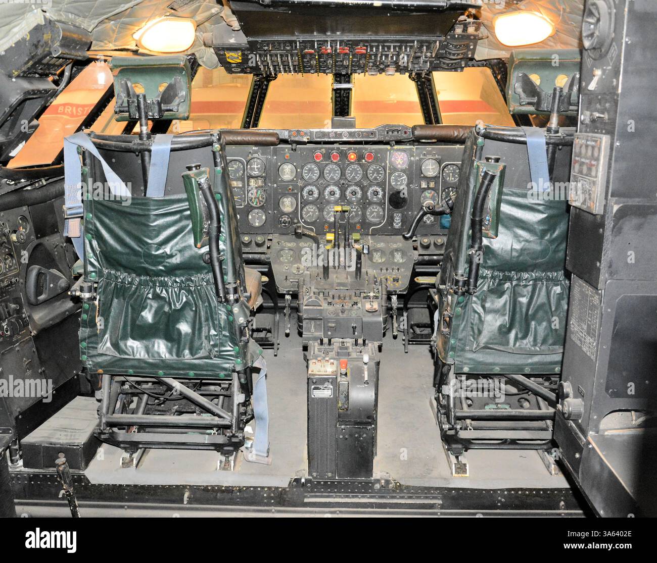 Bristol Britannia Flugdeck auf der Ausstellung Stockfoto