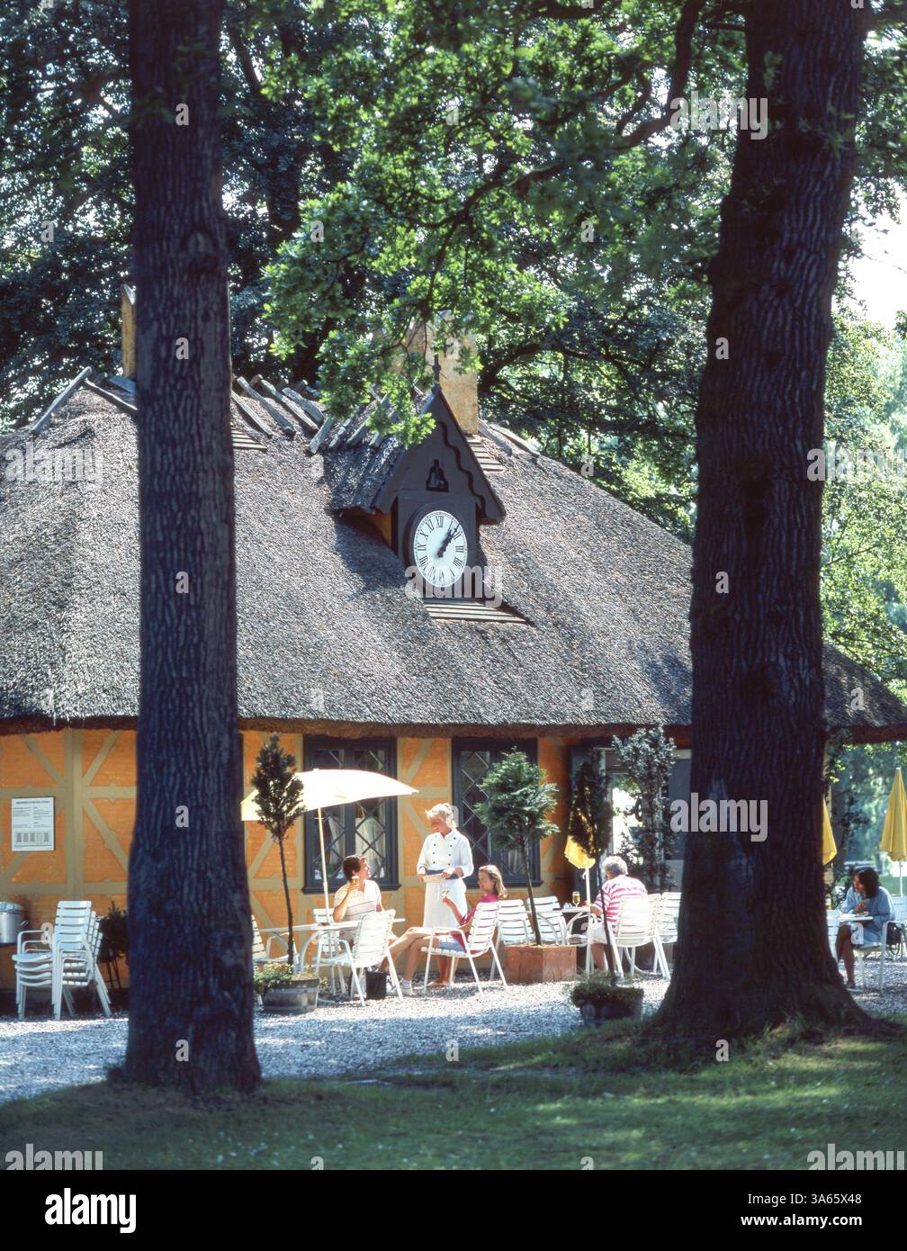 Restaurant im Freien, Bellevue Strandbag Klampenbourg Region, Dänemark Stockfoto