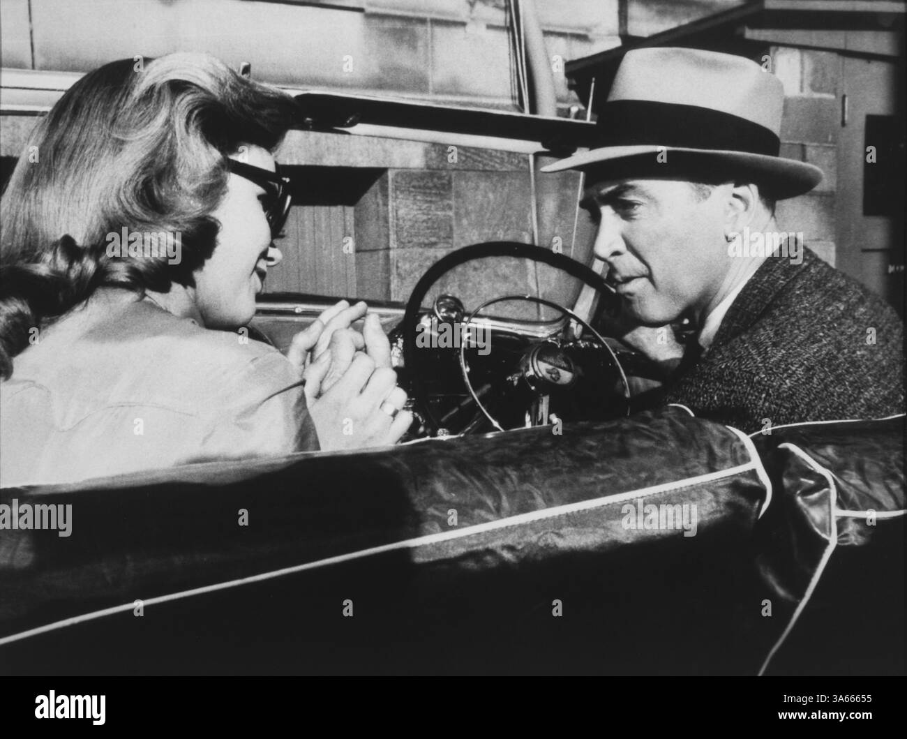 März 2014: James Stewart und Lee Remick, am Set des Films, Anatomy of a Murder, 1959 (Bild: © Glasshouse/ZUMA Wire) Stockfoto