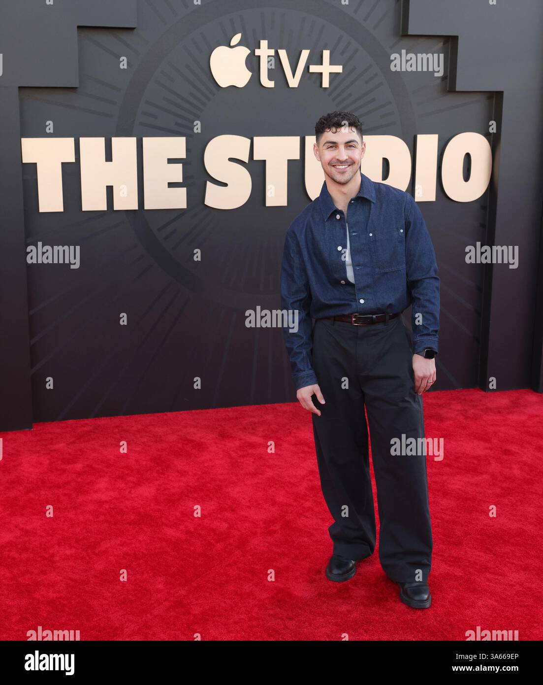 Los Angeles, Usa. März 2025. Trevor Tordjman nimmt am Montag, den 24. März 2025, im Academy Museum in Los Angeles an der Premiere der dramatischen Komödie „The Studio“ von Apple TV Teil. Storyline: Folgt einem alten Hollywood-Filmstudio, das versucht, in einer Welt zu überleben, in der es für Kunst und Wirtschaft immer schwieriger wird, zusammenzuleben. Foto: Greg Grudt/UPI Credit: UPI/Alamy Live News Stockfoto