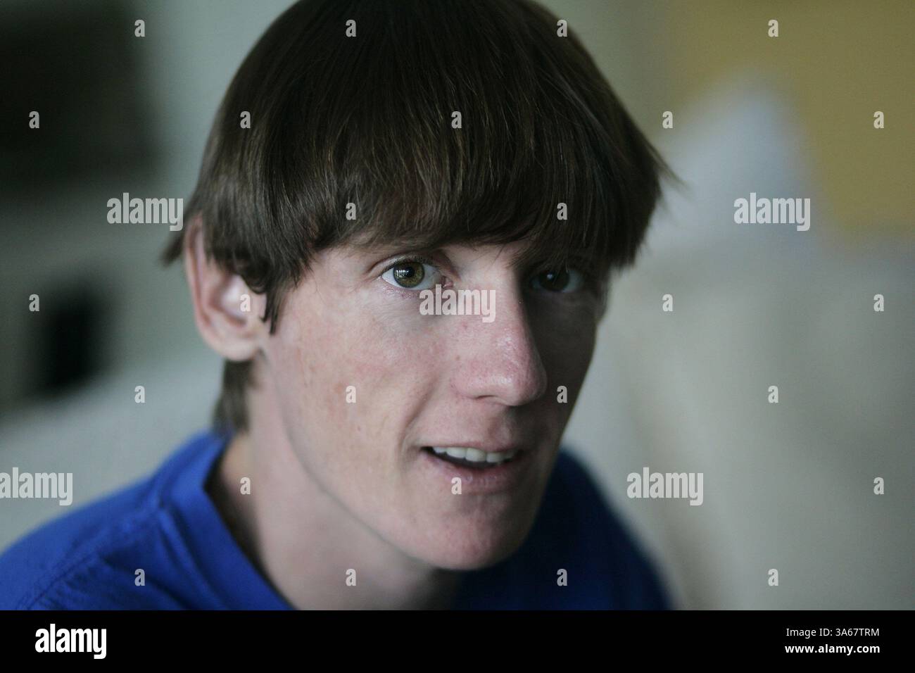 10. September 2008: Cameron Siemers, 26 aus Rossmoor, erhielt zwei Wunschträume. Die Ärzte haben nicht erwartet, dass er es über zehn schafft. Dann 18. Heute trägt er dazu bei, Träume für junge Erwachsene zu verwirklichen, die gegen tödliche Krankheiten kämpfen. (Cindy Yamanaka/Orange County Register/MCT) (Kreditbild: © Cindy Yamanaka/MCT/ZUMAPRESS.com) Stockfoto