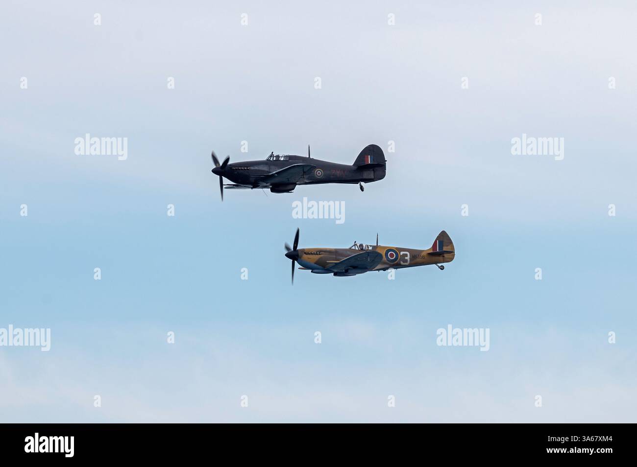 Die RAF's Battle of Britain Flight trat 2023 beim 15. Bournemouth Air Festival auf. Bournemouth, Dorset, England, Großbritannien. Stockfoto