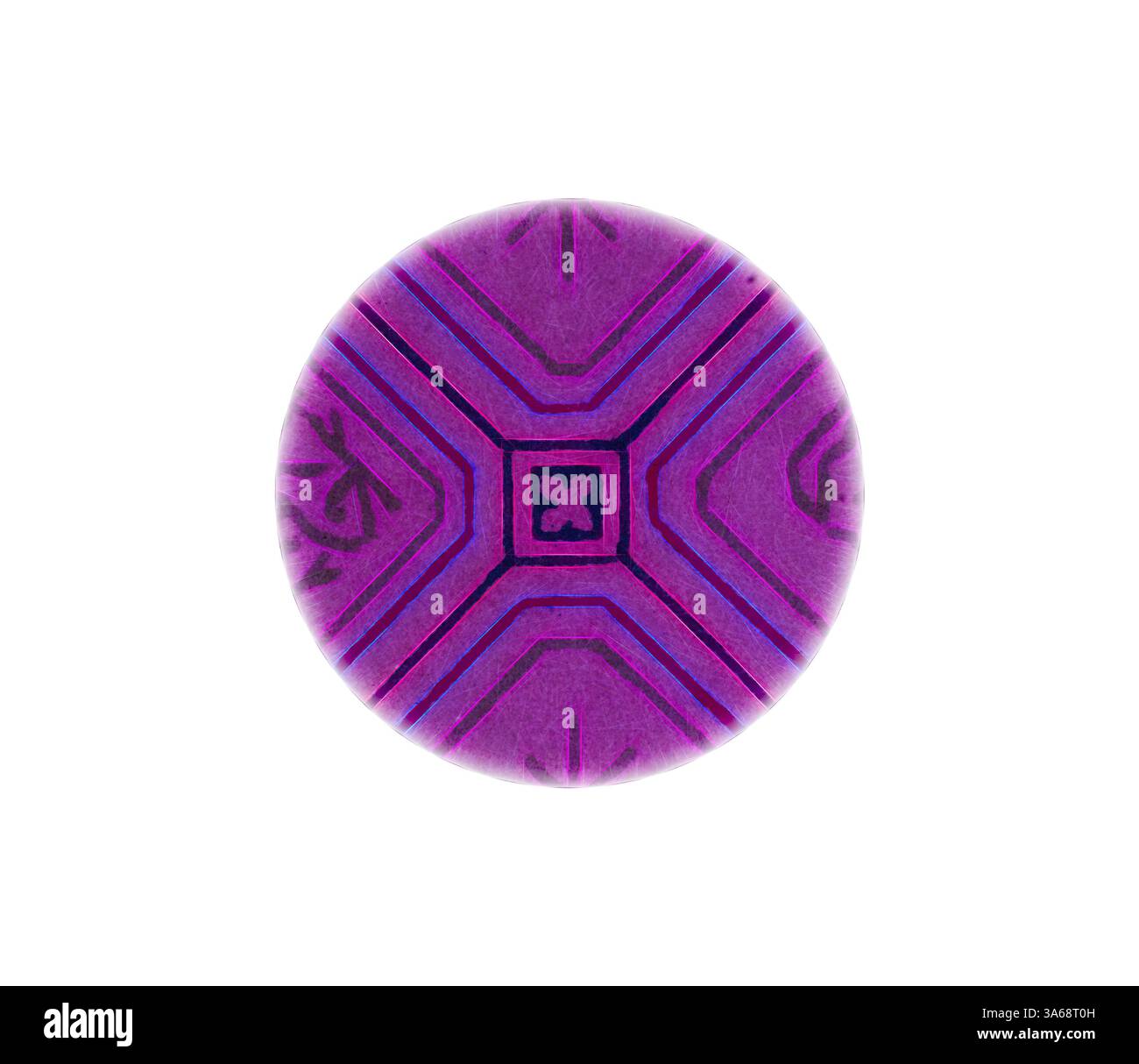 Ein kreisförmiges Design mit komplexen geometrischen Mustern in Violett- und Violetttönen, die nach außen mit einer auffälligen symmetrischen Anordnung ausstrahlen. Klassische Kunst mit modernem Touch, neu interpretiert von Artotop, transformiertes chinesisches Ornament Stockfoto