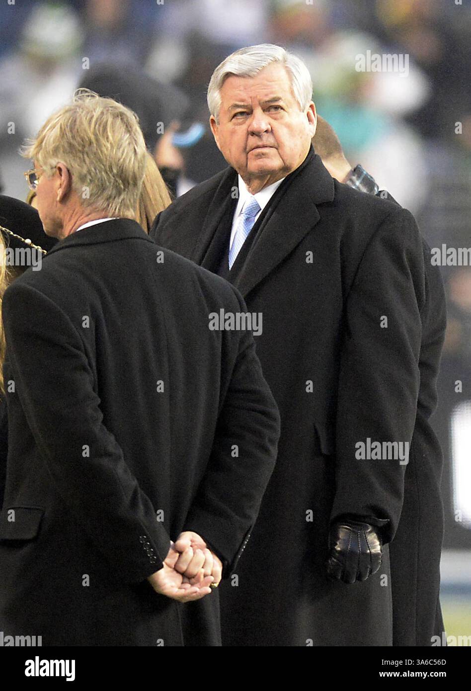 10. Januar 2015: Jerry Richardson, Besitzer der Carolina Panthers, ist auf dem Spielfeld, bevor sein Team am Samstag, den 10. Januar 2015, die Seattle Seahawks in der NFC Division Playoff Action im CenturyLink Field in Seattle spielt. (Bild: © David T. Foster/TNS/ZUMA Wire) Stockfoto