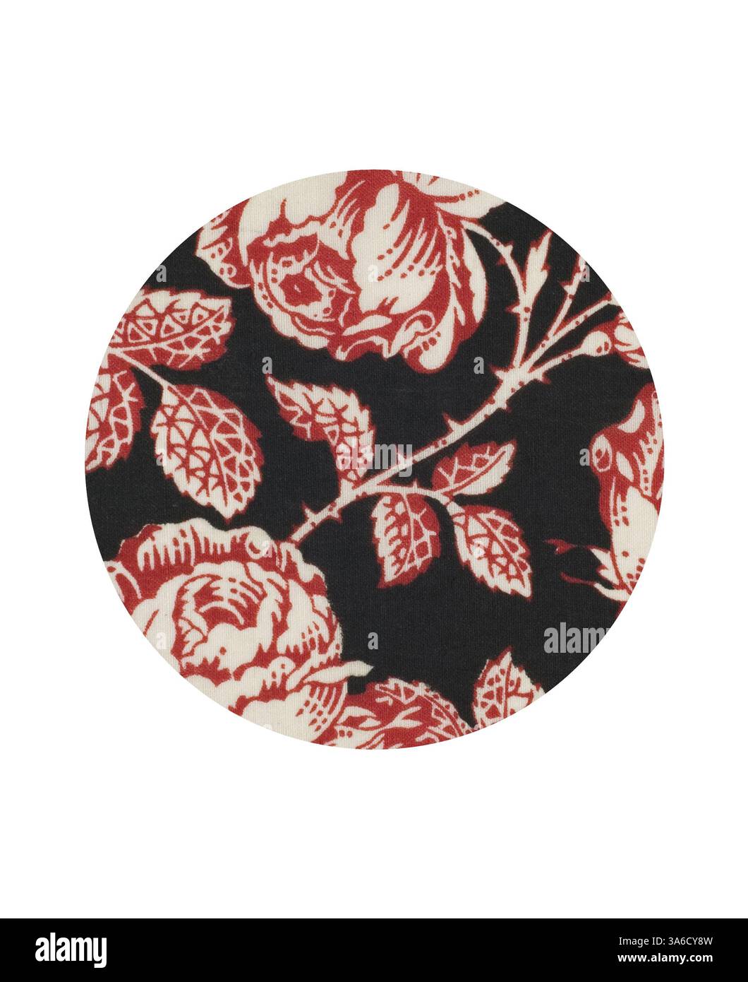 Ein kreisförmiges Muster mit auffälligen, detailreichen Rosen in sattem Rot und weiß vor dunklem Hintergrund, die durch die Blattstiele betont werden, die sich durch das gesamte Design ziehen. Klassische Kunst mit modernem Touch, neu interpretiert von Artotop, transformierte französische Stoffe, erste Hälfte des 19. Jahrhunderts Stockfoto