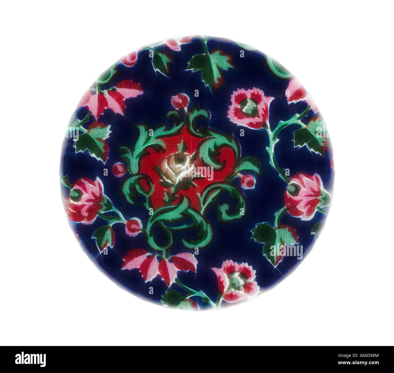 Ein rundes dekoratives Schmuckstück mit einem lebhaften Blumenmuster mit satten Farben, ineinander verflochtenen Blättern und einem auffälligen Rosenmuster in der Mitte. Die komplizierten Details und auffälligen Farben sorgen für eine auffällige Optik. Klassische Kunst mit modernem Touch, neu interpretiert von Artotop, transformierte französische Stoffe, erste Hälfte des 19. Jahrhunderts Stockfoto