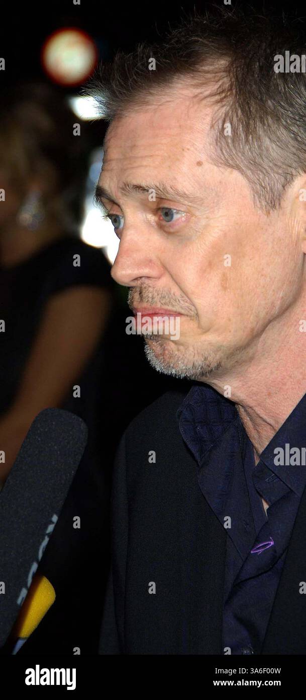 Oktober 2007 - London, Vereinigtes Königreich - 002046.K55167.'Interview' Premiere-Arrivals-The Times BFI 51. London Film Festival 2007, Odeon West End, London, Vereinigtes Königreich *** 10-18-2007. HENRY DAVENPORT- KOM- 2007. STEVE BUSCEMI(Bild: © Globe Photos/ZUMAPRESS.com) Stockfoto