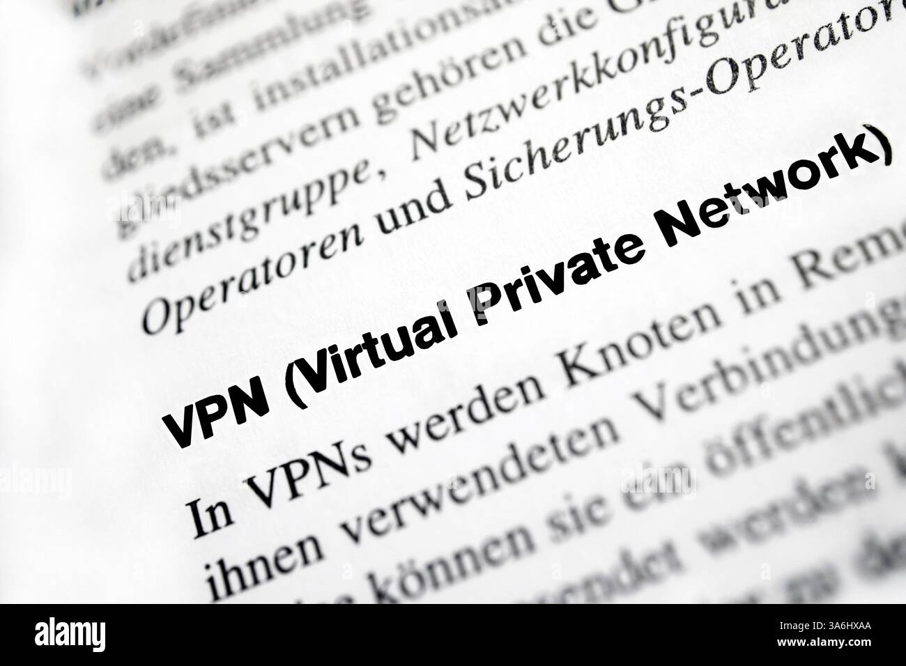 VPN (Virtual Private Network) ist eine Technologie, mit der autorisierte Computer aus dem gesamten Internet auf das private oder lokale Netzwerk eines zugreifen können Stockfoto