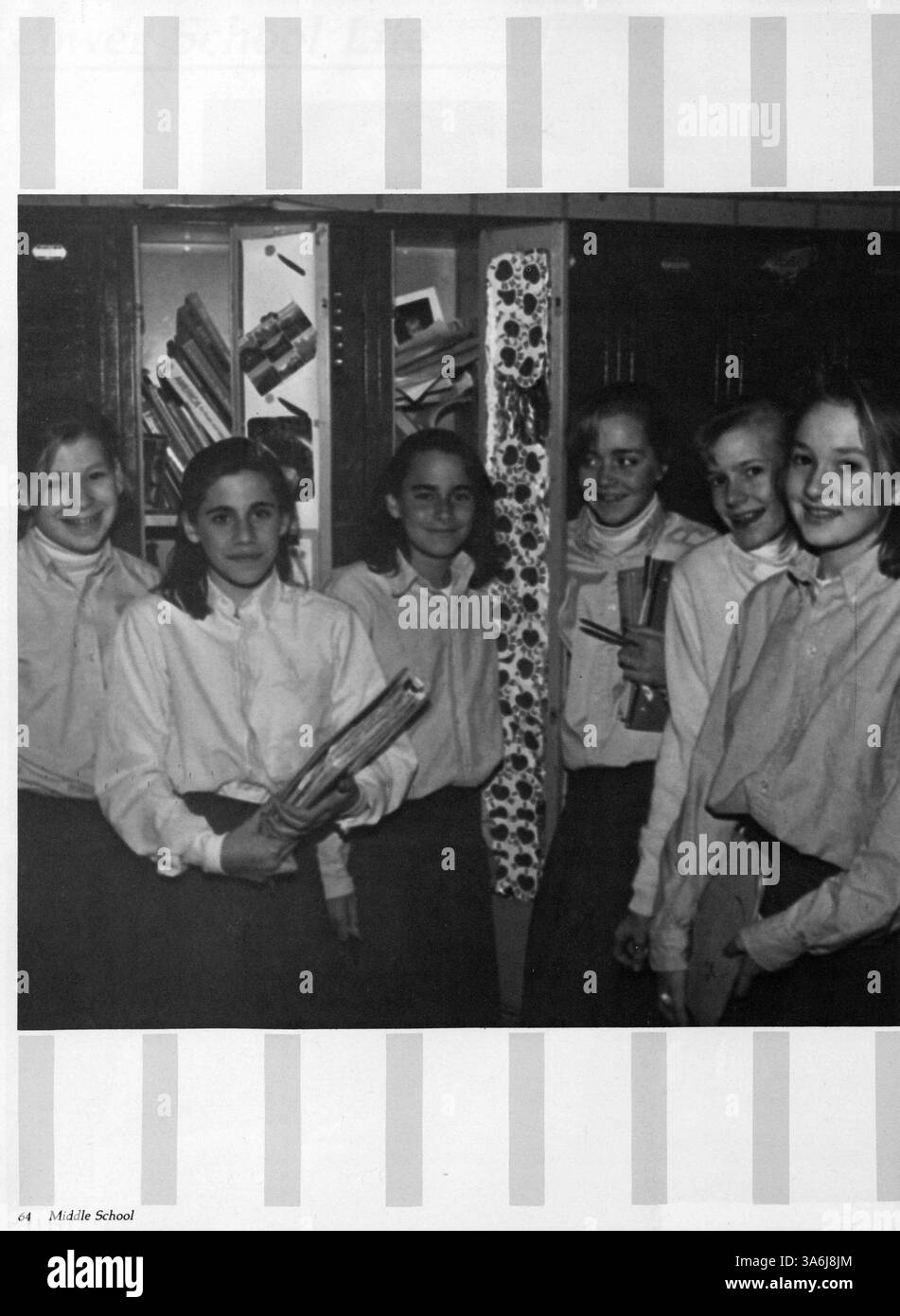 Die Ausgabe 1987 des Breck Mustang Jahrbuchs zeigt Schülerporträts, Lehrerprofile, sportliche Leistungen, Schulclubs und andere wichtige Ereignisse aus dem Schuljahr 1986-1987. Stockfoto