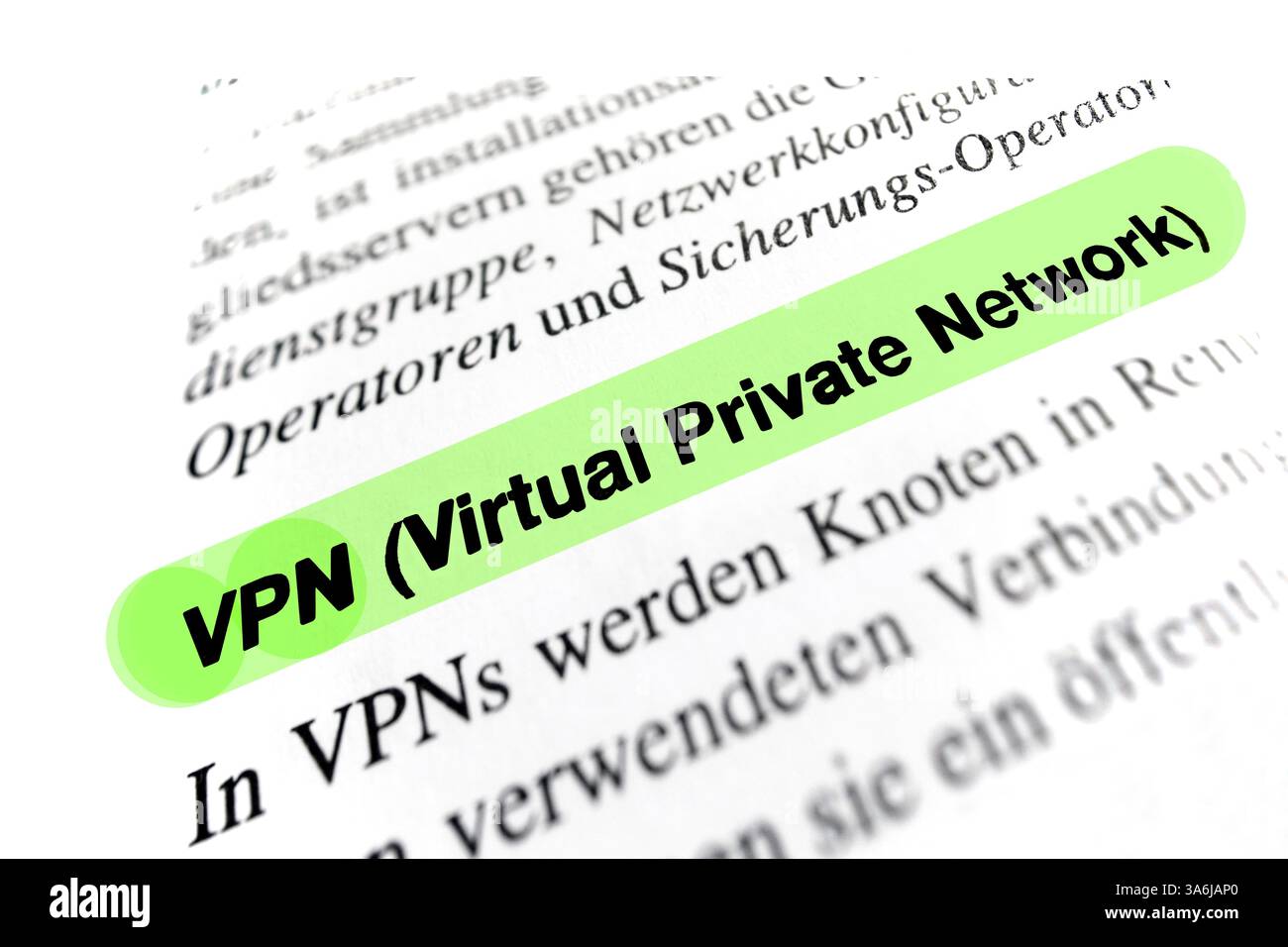 VPN (Virtual Private Network) ist eine Technologie, mit der autorisierte Computer über das Internet auf das private oder lokale Netzwerk zugreifen können Stockfoto
