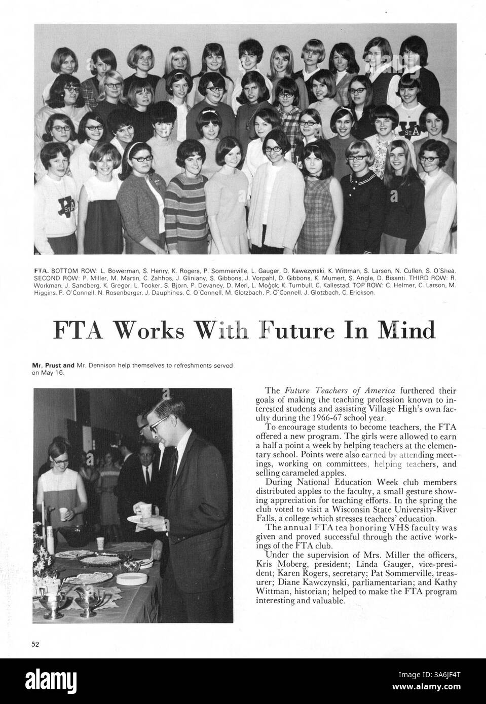 Das Villager Jahrbuch 67 dokumentiert die akademischen, sportlichen und außerschulischen Höhepunkte des Schuljahres 1966-1967 der St. Anthony Village High School. Stockfoto