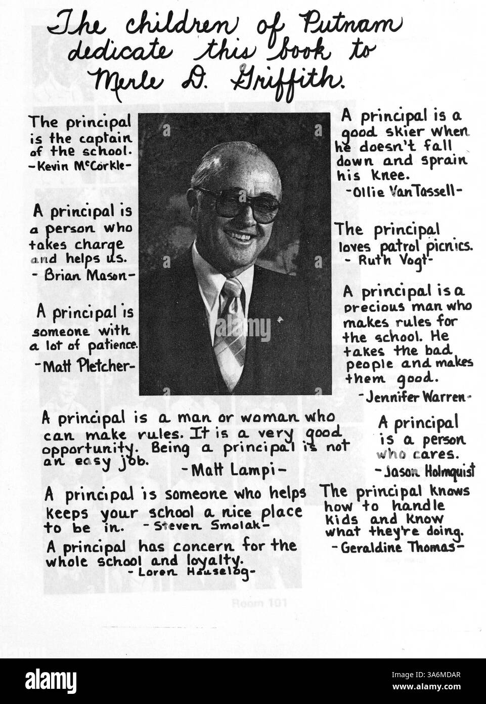 Das Putnam Grundjahrbuch 1981 erfasst die Ereignisse des Schuljahres mit Schülerporträts, Lehrerprofilen und Höhepunkten der Schulaktivitäten im akademischen Jahr 1980-1981. Stockfoto