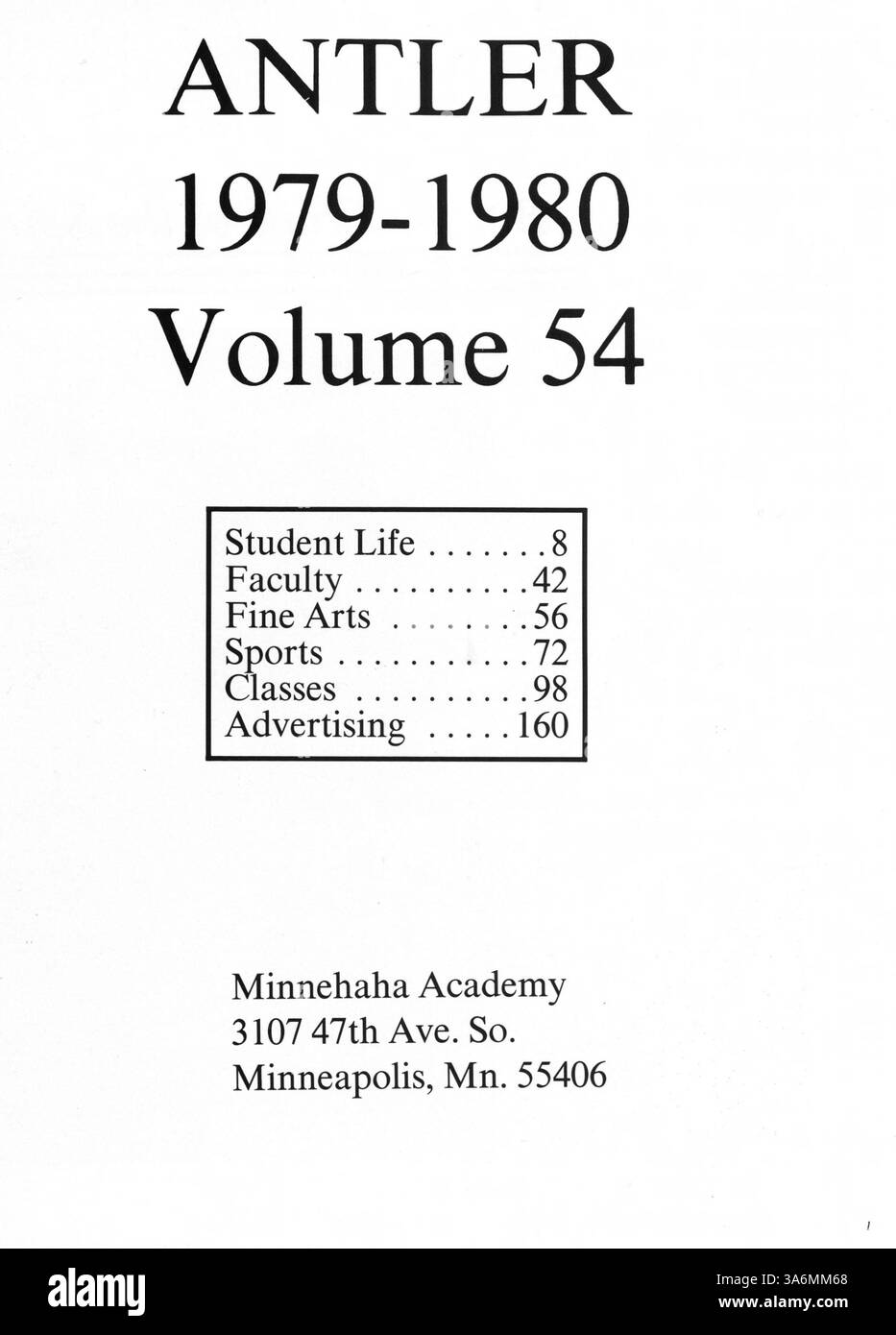 Das Geweih-Jahrbuch 1980 der Minnehaha Academy fasst die Höhepunkte des Schuljahres 1979-1980 zusammen, darunter Leichtathletik, Clubs, Schüler und Lehrer. In diesem Band fehlen die Seiten 55, 56 und 59-62. Stockfoto