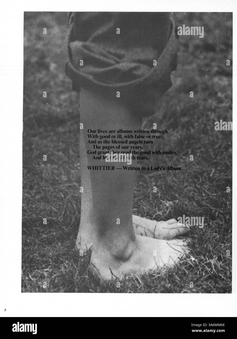 Das Antler Jahrbuch 1980 der Minnehaha Academy bietet einen umfassenden Einblick in das Schuljahr 1979-1980, das Leichtathletik, Studentenclubs, Lehrkräfte und Schülerleistungen umfasst. Fehlende Seiten umfassen 55, 56 und 59-62. Stockfoto