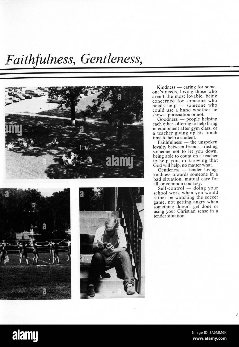 Das Geweih Jahrbuch 1980 der Minnehaha Academy beleuchtet die akademischen und außerschulischen Veranstaltungen des Schuljahres 1979-1980. Einige Seiten (55, 56, 59-62) fehlen. Stockfoto