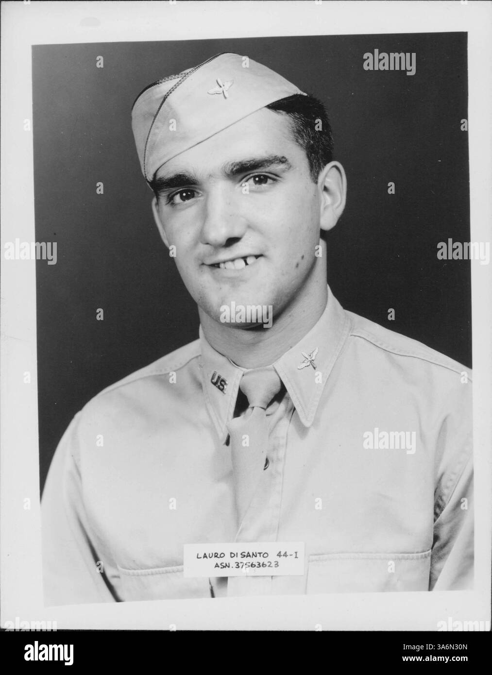 Lauro Di Santo, ein bemerkenswerter Mensch aus St. Paul, wurde für seine Beiträge zur lokalen Gemeinde anerkannt. Sein Hintergrund und sein Einfluss in der Region sind wichtige Aspekte seiner Identität. Stockfoto