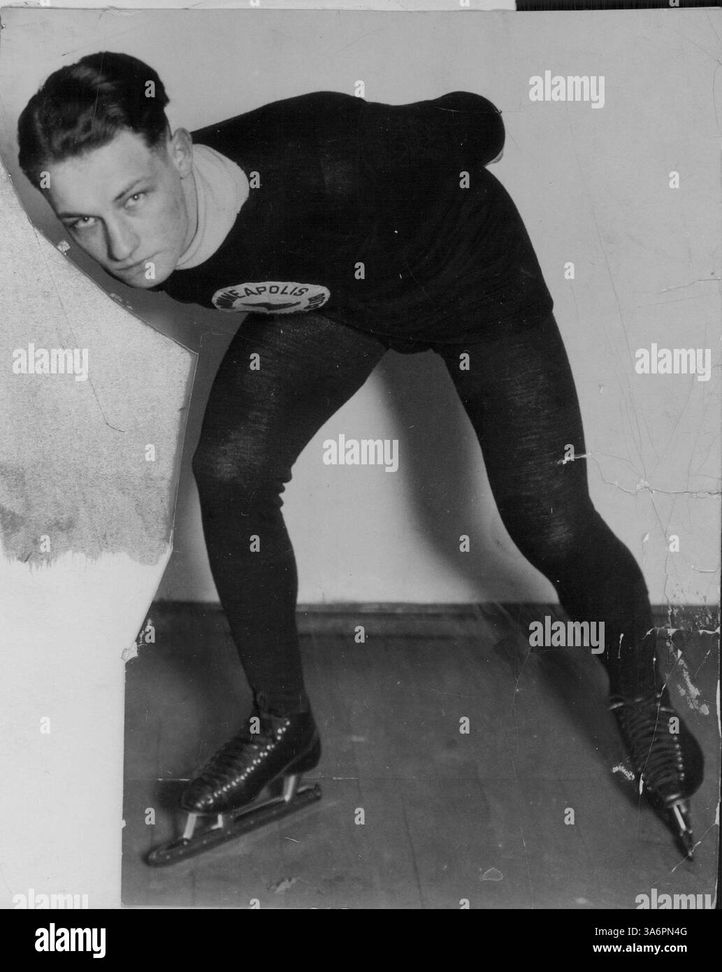 Das Bild mit dem Titel „Melvin Johnson“ aus der Hennepin County Library bezieht sich wahrscheinlich auf eine Person namens Melvin Johnson, obwohl ein weiterer Zusammenhang zu seiner Bedeutung nicht gegeben ist. Stockfoto