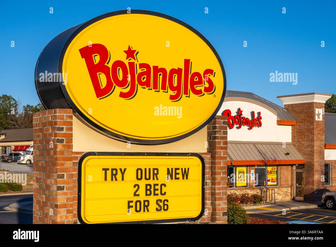 Das berühmte Chicken 'n Biscuits Fast Food Restaurant von Bojangles in Snellville, Georgia, östlich von Atlanta. (USA) Stockfoto