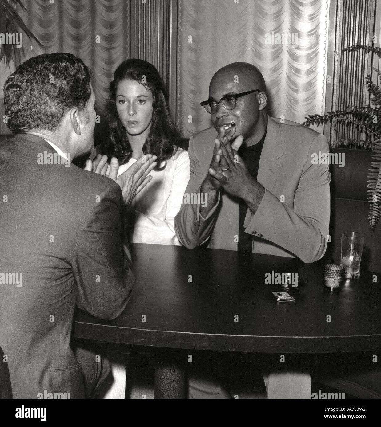 15. SEPTEMBER 2003: JANE ALEXANDER UND JAMES EARL JONES. TOLLE WEISSE HOPE PARTY. NATE CUTLER/(Bild: © Globe Photos/ZUMAPRESS.com) Stockfoto