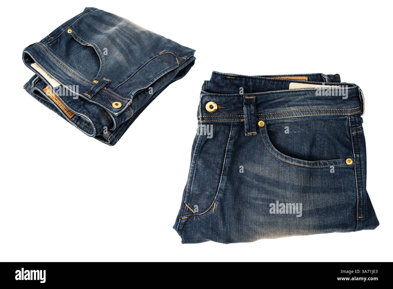 Blaue Jeans auf weißem Hintergrund. Draufsicht. Stockfoto