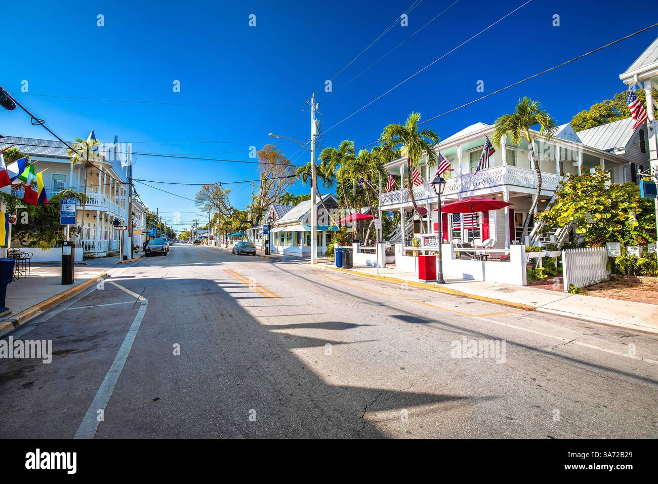 Key West, Florida. Farbenfrohe Häuser der berühmten Duval Street in Key West View. Südliche USA Stockfoto