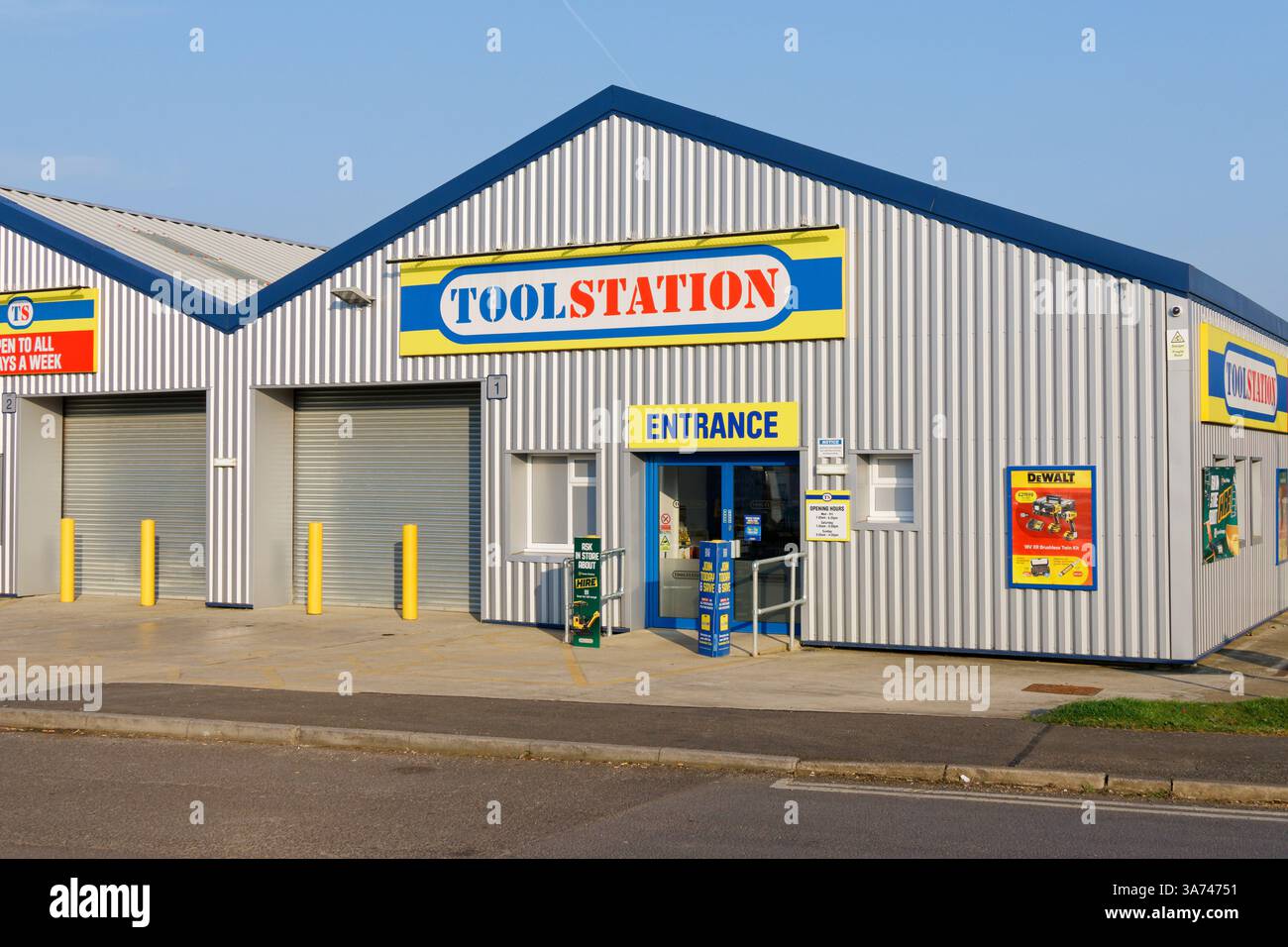 ToolStation Ladenlokal in Industrieanlagen an der Park Road in Faringdon, Oxfordshire, England, Großbritannien Stockfoto