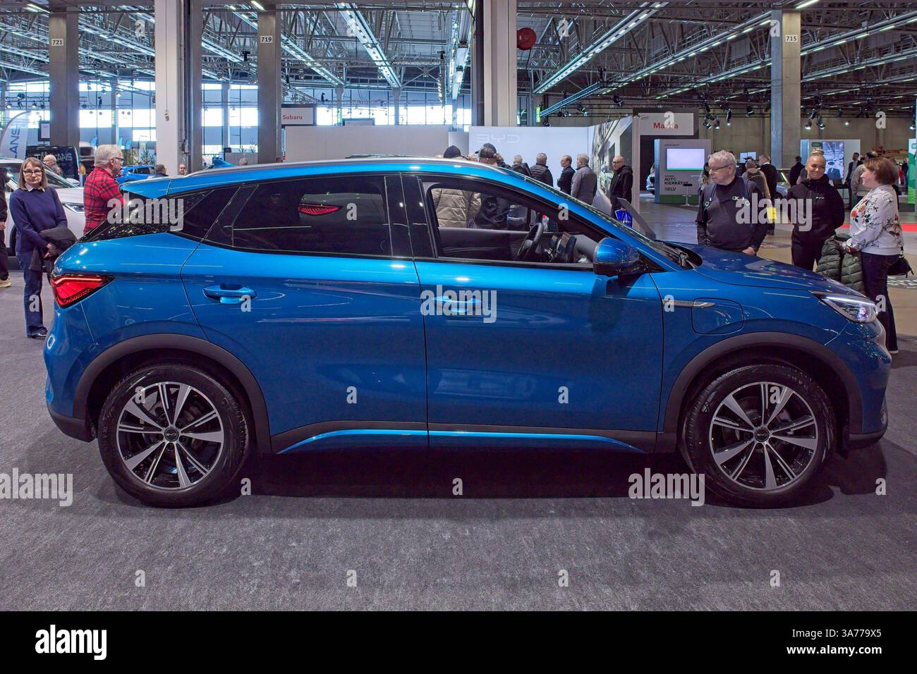 Pasila, Helsinki, Finnland – 14. März. 2025: BYD Atto 3 Elektroauto bei AUTO 25 und Mobility Show im Messukeskus Helsinki. Stockfoto